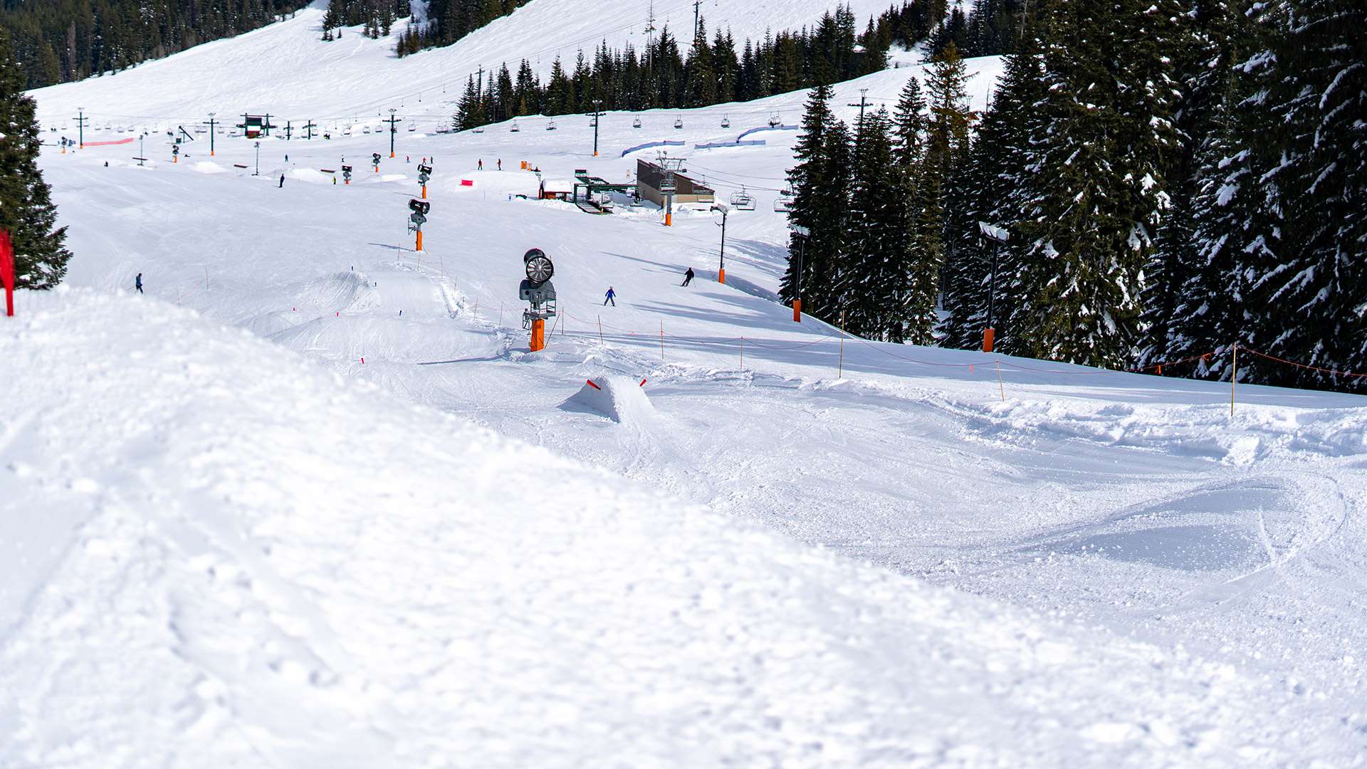 https://www.crystalmountainresort.com/-/media/crystal/images/2021-terrain-park/march-2021/quicksilver-lower-1_optim.jpg?w=480&rev=b126a53d4ede420798676bfb47cdcc17&hash=300D1F9BB05DCF5A7B220CA1BC0937F7